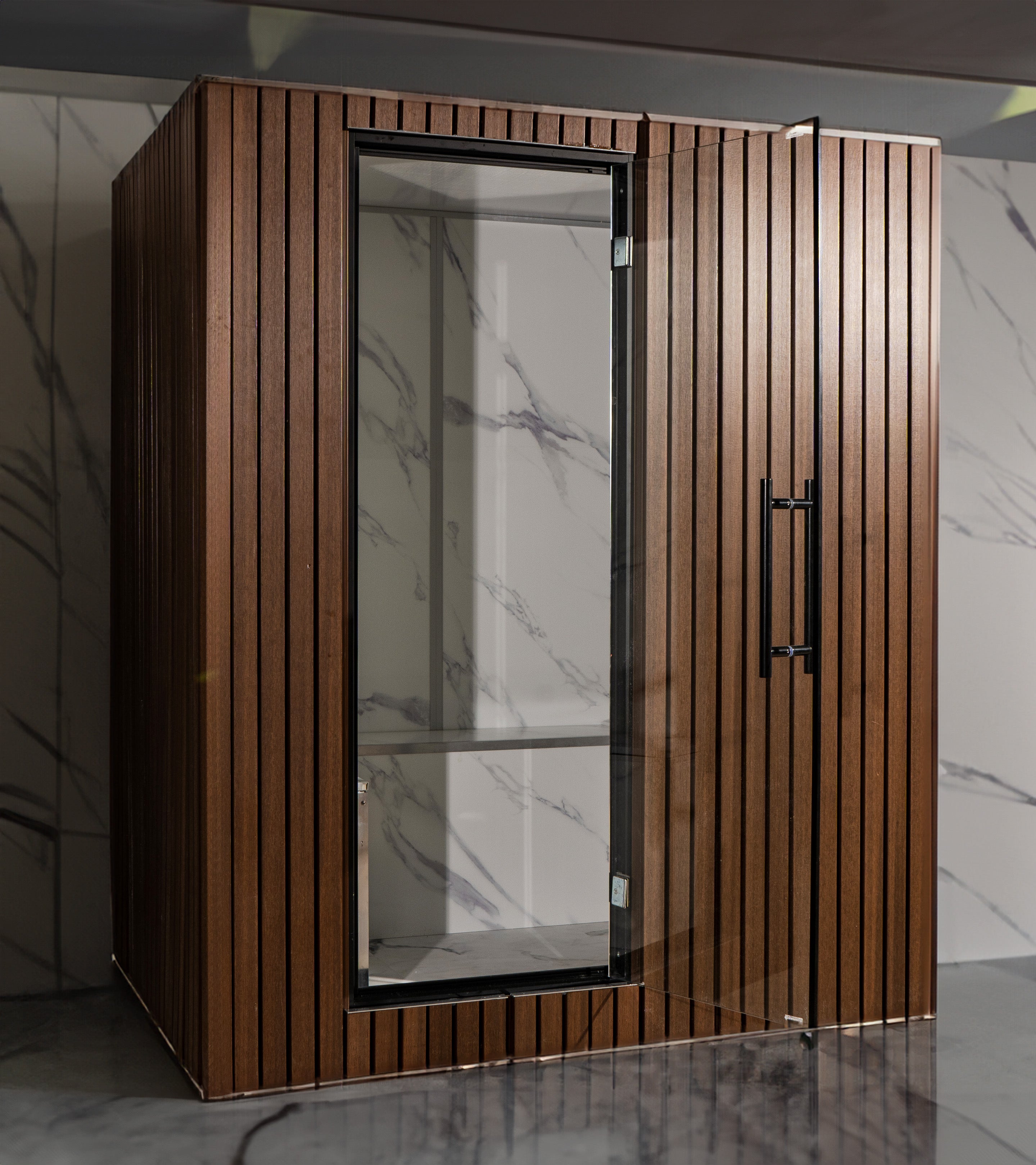 Cali Geyser - 6-person Indoor & Outdoor Steam Room