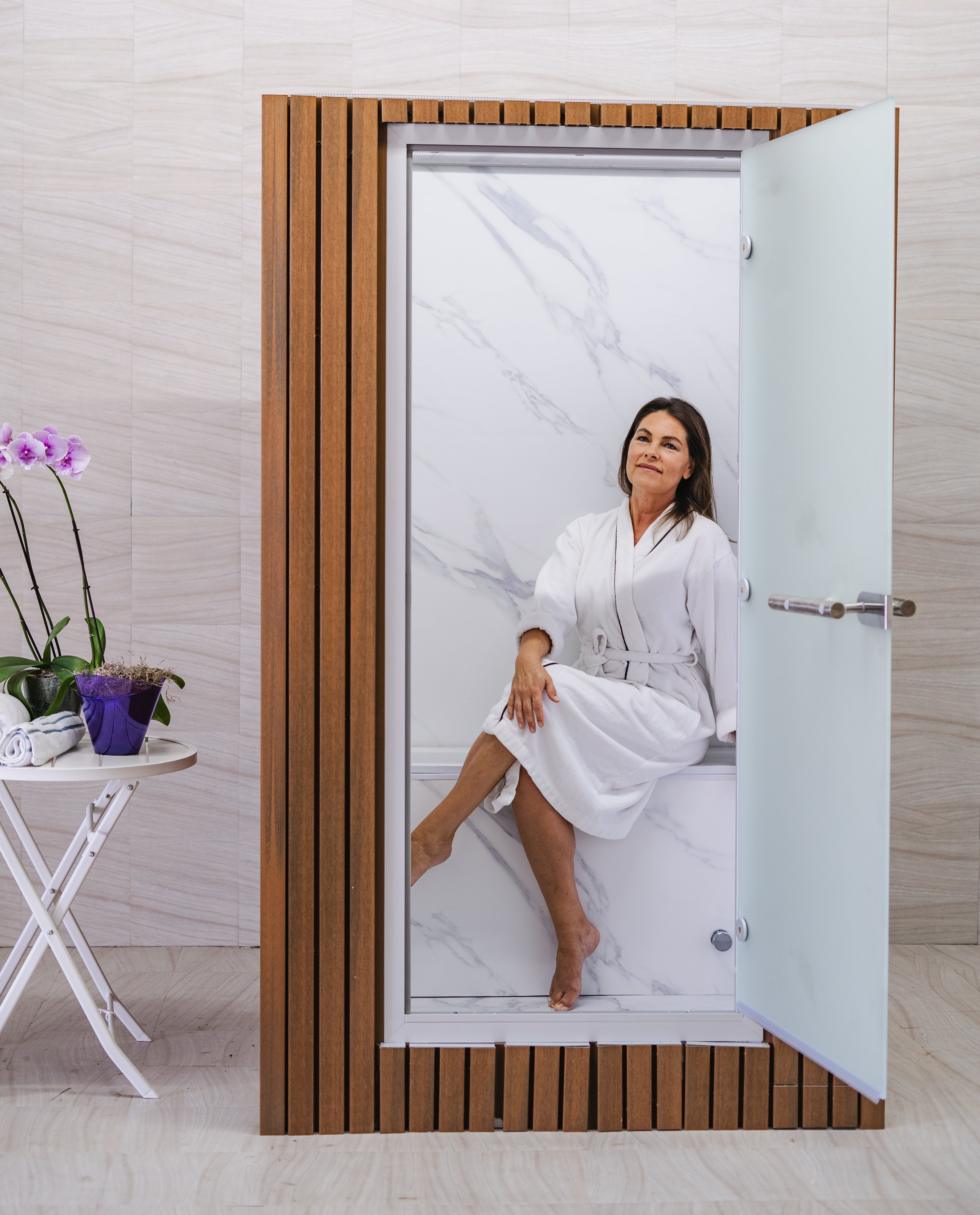 Fly Geyser - 2 Person Indoor & Outdoor Steam Room - Glacier White