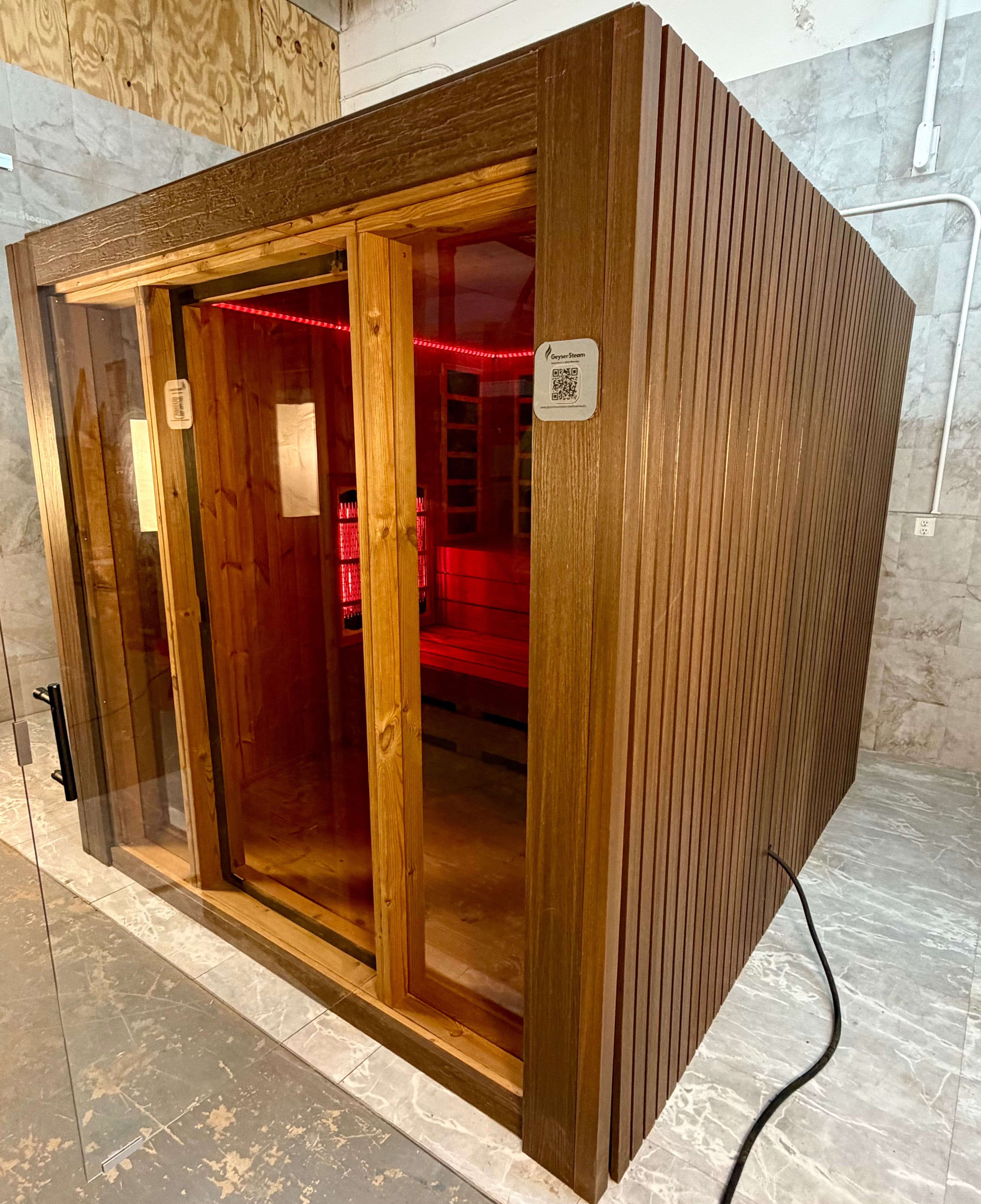 Balerion - 4-6 person Indoor & Outdoor Infrared Sauna