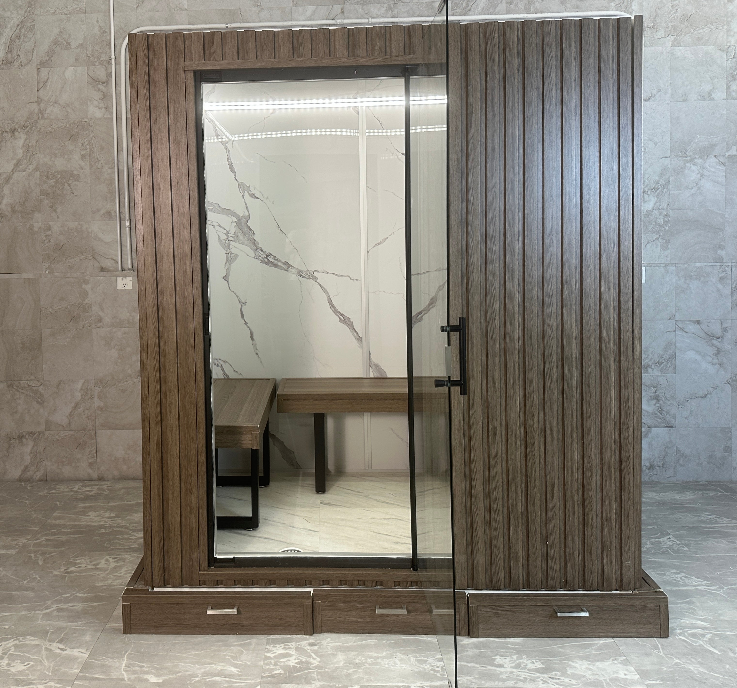 Grand Geyser - 4 Person Outdoor and Indoor Steam Room - Glacier White