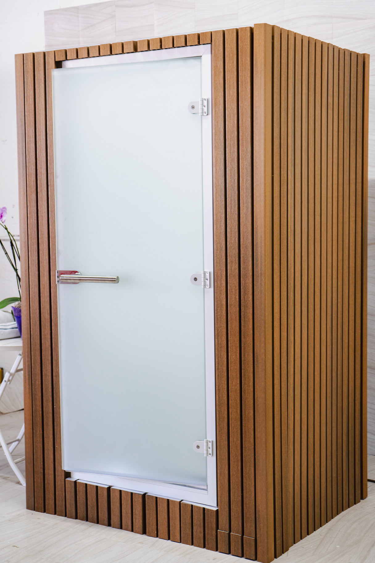 Fly Geyser - 2 Person Indoor & Outdoor Steam Room - Glacier White