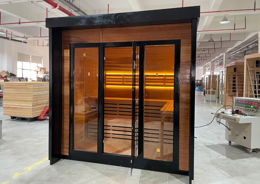 Traditional Outdoor Sauna (4-6 person)