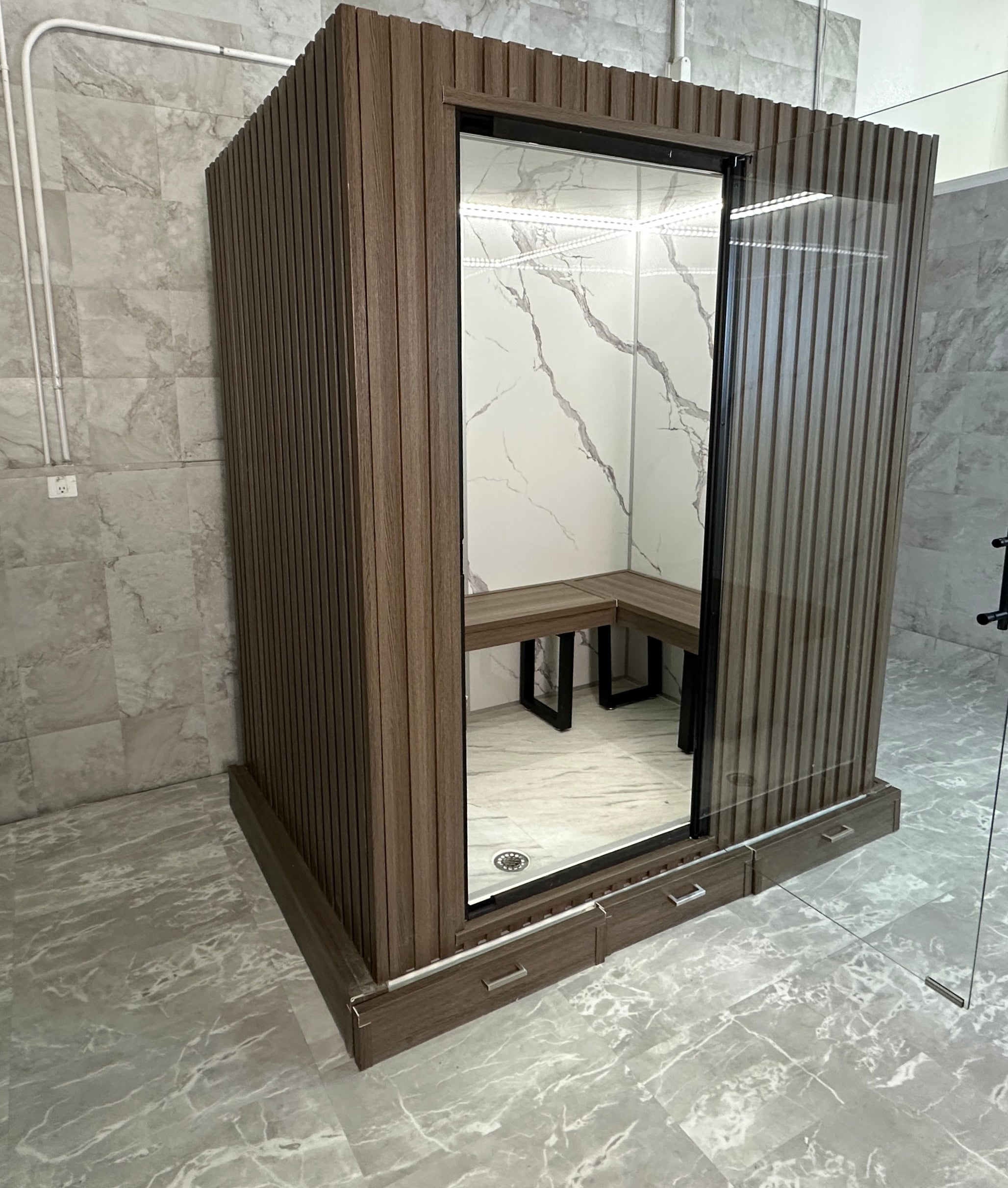 Grand Geyser - 4 Person Outdoor and Indoor Steam Room - Glacier White
