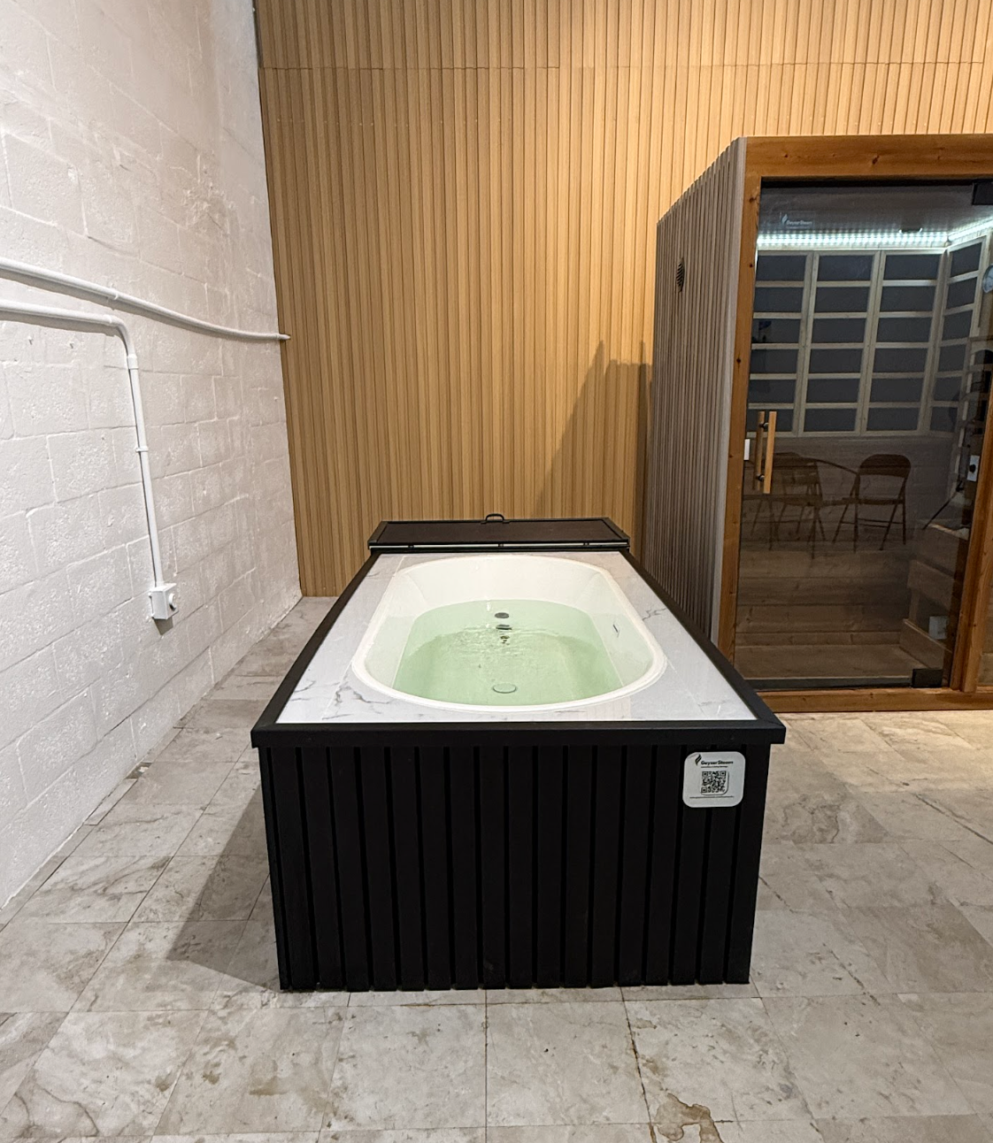 Aurora Cold Plunge